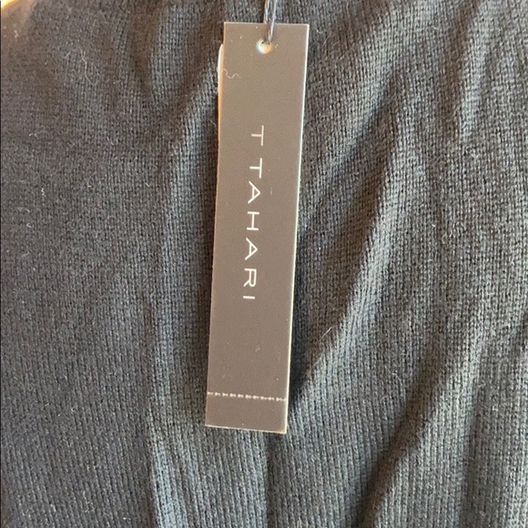 TAHARI RODENA SWEATER - Picture 5 of 5